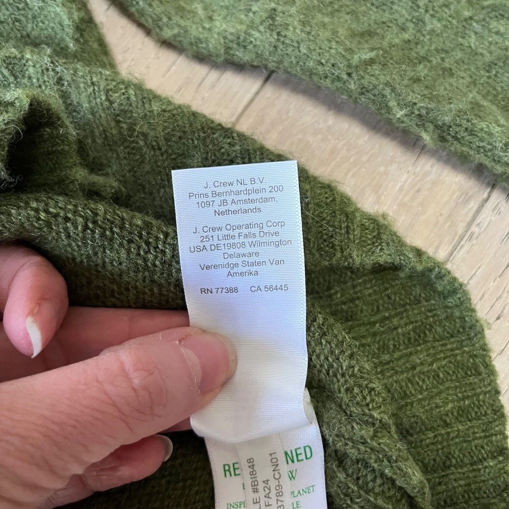 J.Crew 100% Wool Crewneck Sweater Olive Green Size Small - Picture 4 of 12